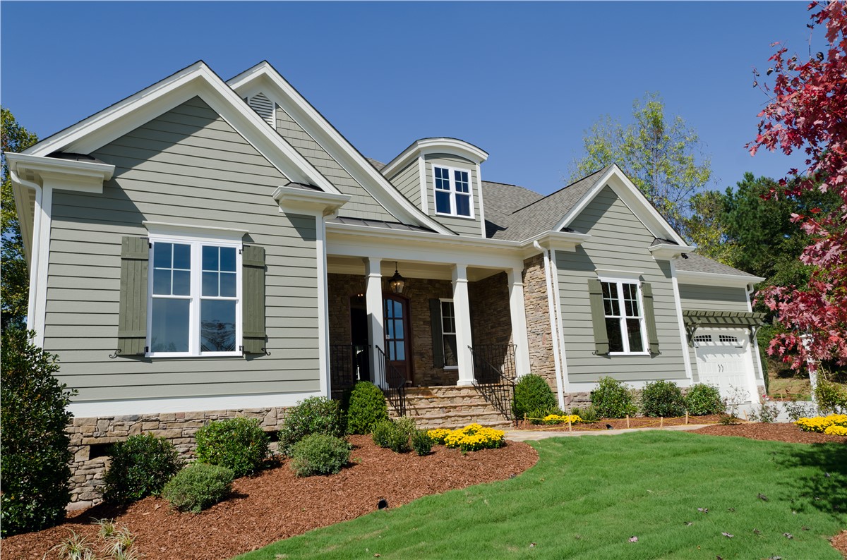 Discover the Benefits of High-Quality Siding Installation from ConstrucTUBE hero image